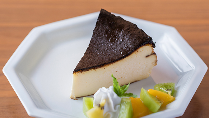 Stop By Basque cheese cake/バスクチーズケーキ